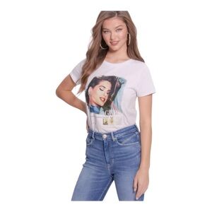 GUESS Women's Vintage Magazine Organic Cotton Short-Sleeve
Tee Size S